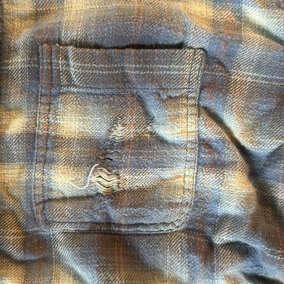 American Eagle super soft destroyed flannel - Picture 3 of 4